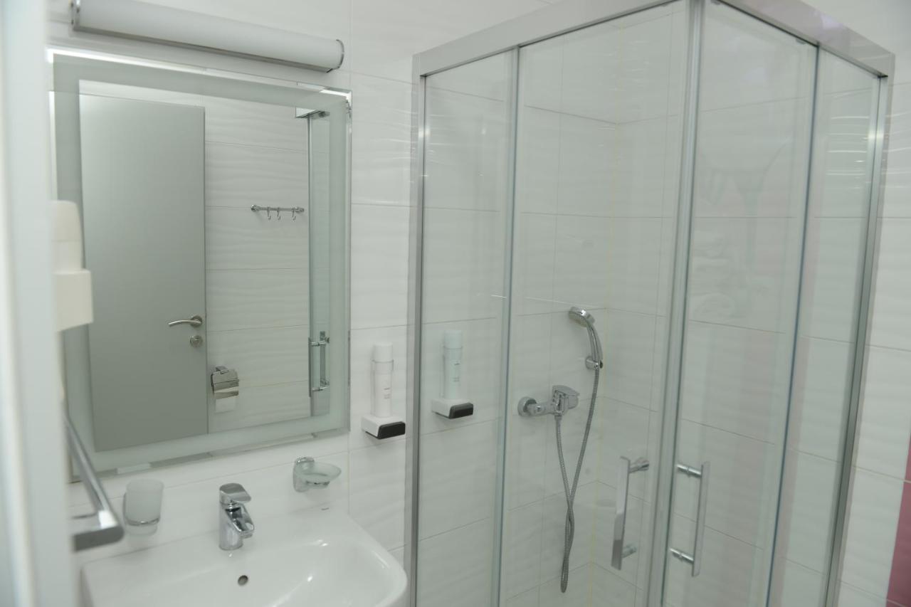 Hotel Sunce Kraljevo Luaran gambar